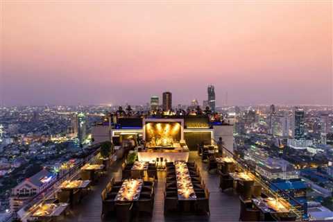 12 Best Hotels In BANGKOK To Visit In 2022 (Luxury Stays!)