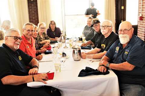 Fort Hamilton hosts veterans at NIA breakfast