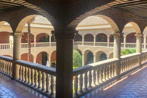 Historic hotel, disappointing stay: A review of the Hotel Palacio de Santa Paula in Granada