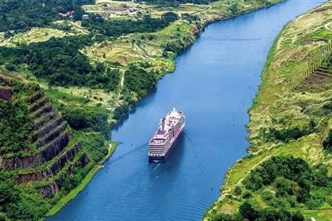 Exploring the Panama Canal: How to Book a Tour