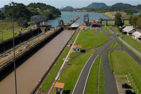 When is the Best Time to Tour the Panama Canal?