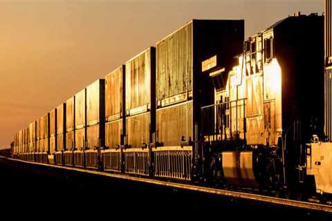 What is the Maximum Weight for Shipping a Train by Rail?