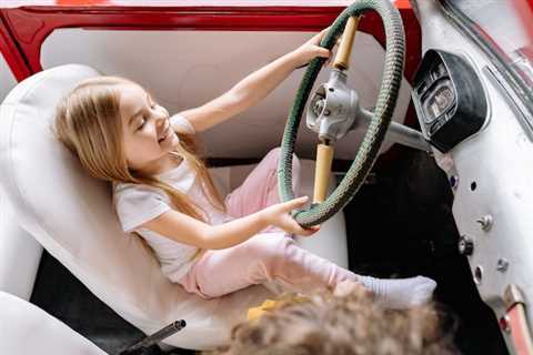 How to Keep Toddlers Busy in the Car on a Road Trip