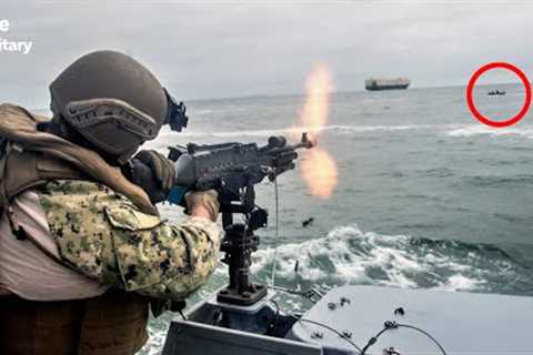 Horrifying Moments! US Navy Destroys Rebel''s Boat Near Israel