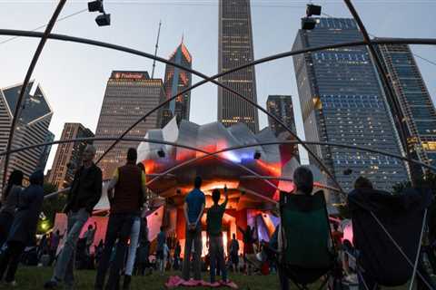 Exploring the Vibrant Festival Scene in Chicago, Illinois