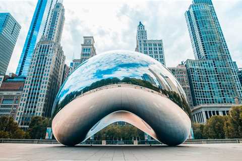 Navigating the Windy City: The Ultimate Guide to Getting Around Chicago, IL as a Tourist