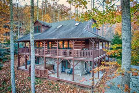 Carolina Charm - Log Cabin in Valle Crucis, NC - 5 Bedrooms - Sleeps 14