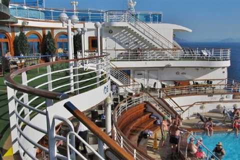Top 10 Tricks to Enjoy Budget-Friendly Extended Cruise Vacations
