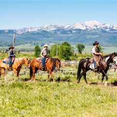 5 Family / Budget Friendly Dude Ranches