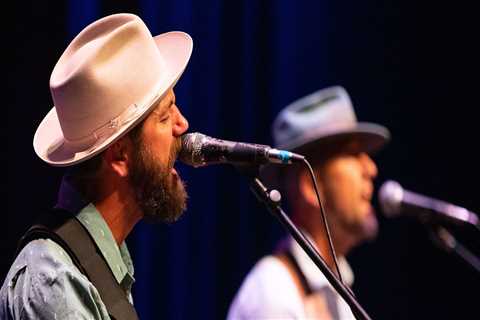 Discovering the Enchanting Music Scene of Western Oregon