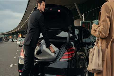 Executive Moves: Luxury Car Service Options for Airplane Relocation